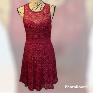 🐥 2/$30 Alya burgundy lace dress